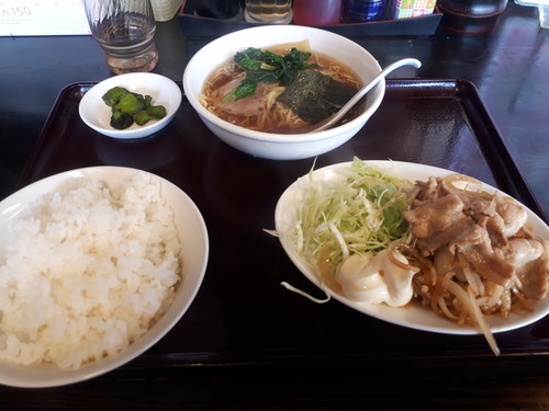 豚肉の焼肉ラーメン餃子セット