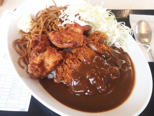 全力大人飯チキンカツカレー(卵焼きのって無いの今気づいた)