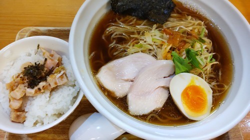 ランチ(平子煮干そば＋ミニチャーシュー丼)