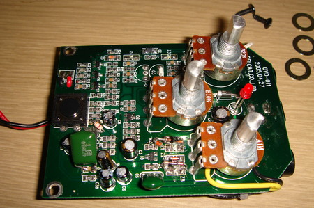 BUSKER'S BOD-2 modified by ROOT20 - きになるおもちゃ -ギター