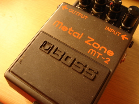 BOSS MT-2 METAL ZONE - きになるおもちゃ -ギター