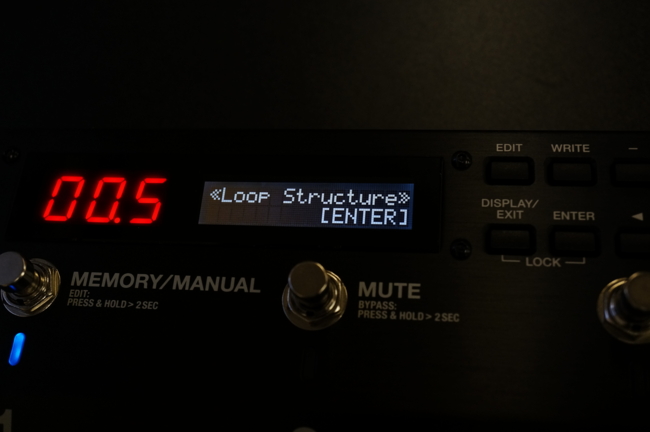 話題の超多機能スイッチャー「BOSS ES-8 Effects Switching