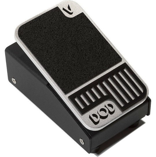 めっちゃかわいいコンパクトペダルサイズの小型ボリュームペダル