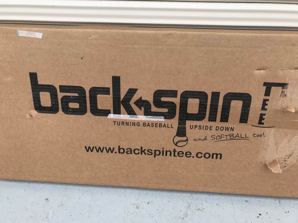 Back-SpinTee - 玩具箱車屋