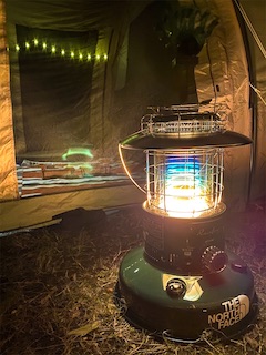 冬キャン トヨトミレインボーに反射板をつける ワンコと楽しむ 気ままなキャンプ旅