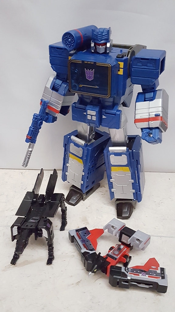 トランスフォーマー レジェンズ LG36 サウンド ウェーブ 2016 Amazon.com: Takara Tomy Transformers Legends LG36 Sound Wave