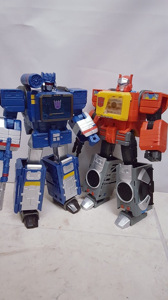 TFレジェンズ LG36 サウンドウェーブ - toystockのブログ