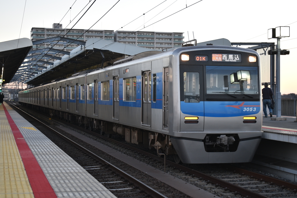 f:id:tozai-metro:20190116015108j:plain