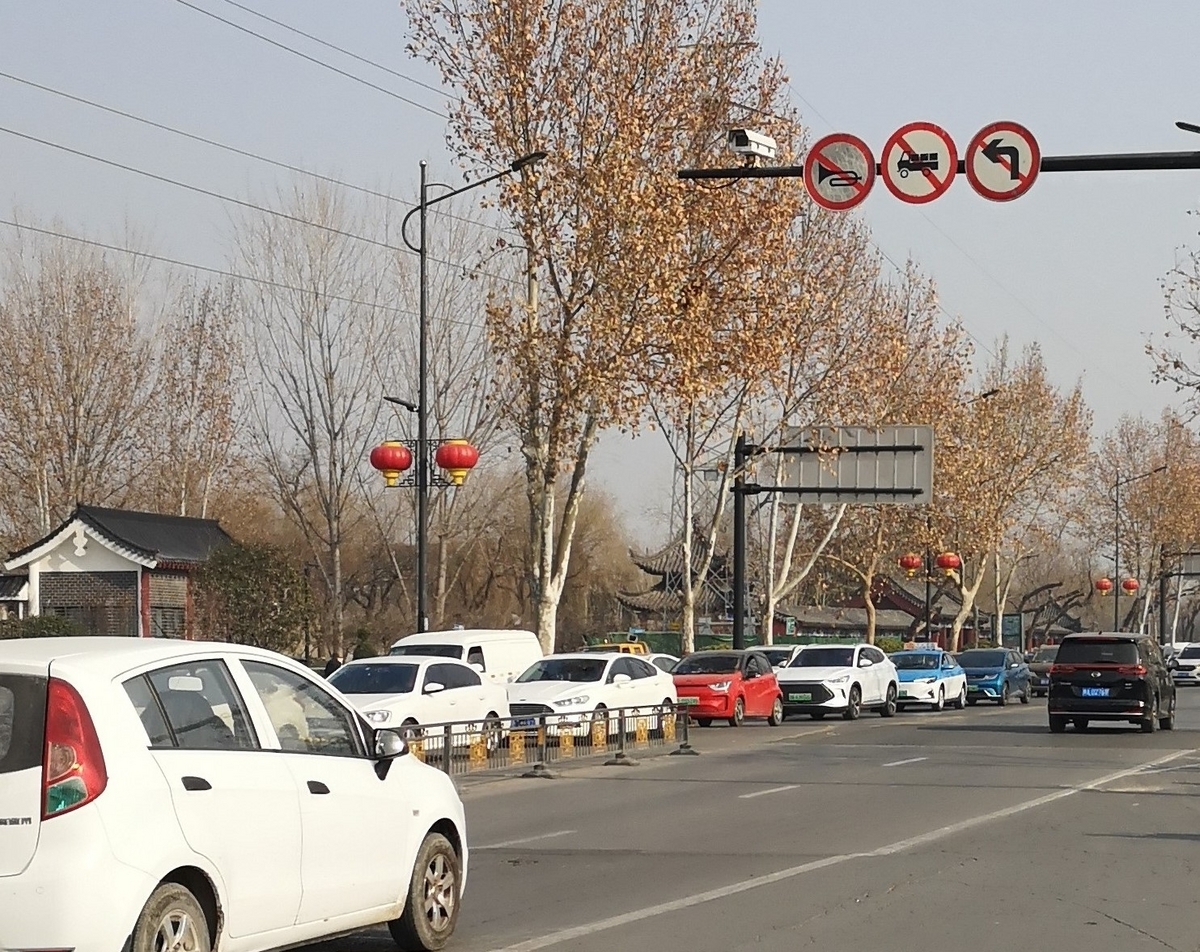 中国の自動車ナンバープレート☆河南省開封市内で見かけた豫・晋・冀