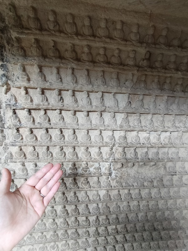 【希少品 限定品】世界文化遺産 龍門石窟 記念品 レア 龍門石窟 - 中華人民共和国 世界遺産の旅【HIS】