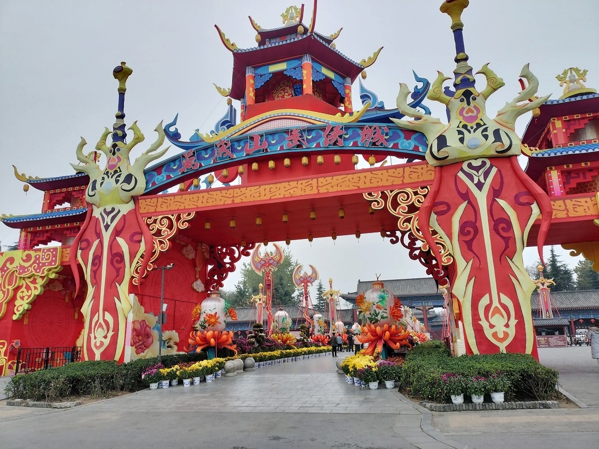 秋から初冬の中国旅行に開封市観光はいかがですか？菊祭りが終了した後