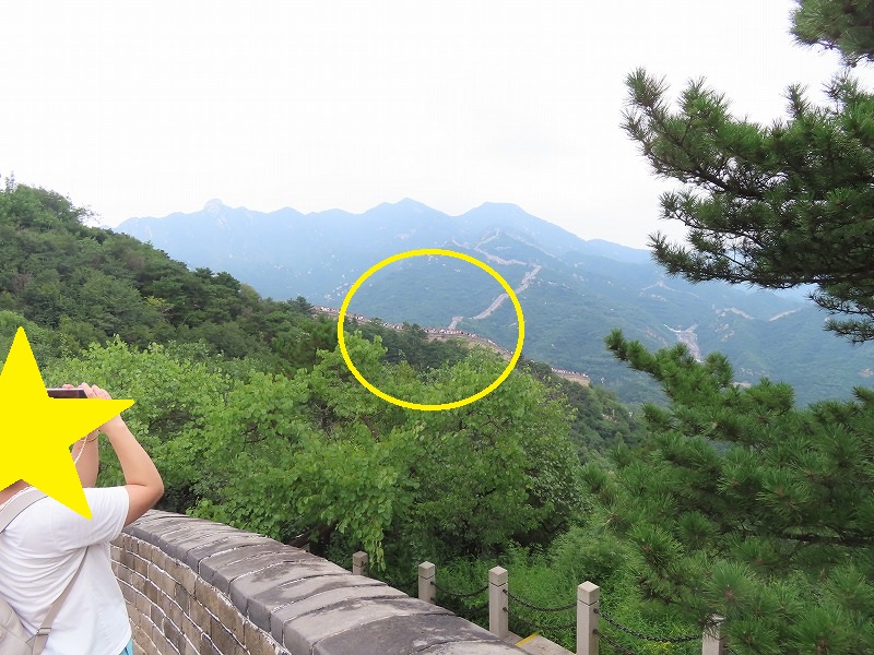 まるで龍の背中を歩いているみたい♪中国世界遺産『八達嶺長城』（万里