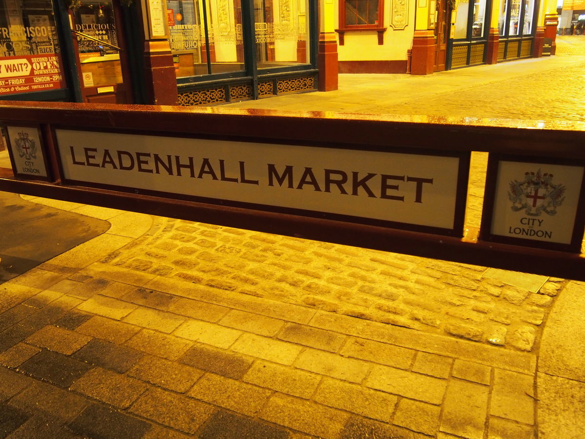 ハリポタのロケ地 レドンホール マーケット Leadenhall Market To Travel Is To Live