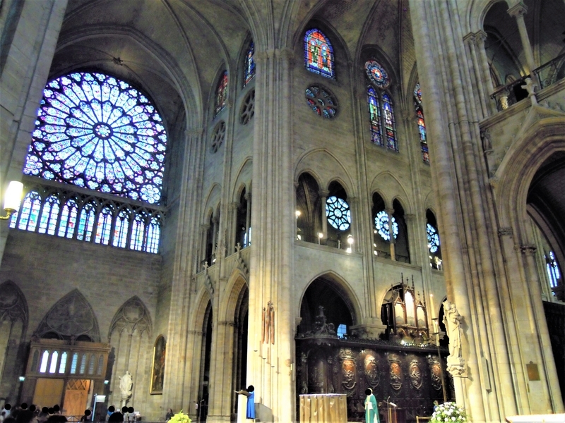 フランス・ノートルダム大聖堂(Cathédrale Notre-Dame de Paris)