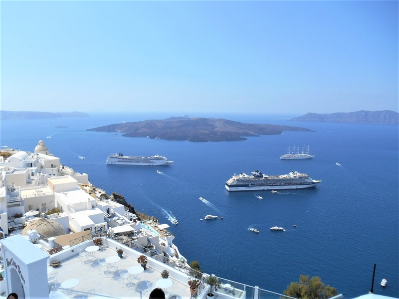 アドリア海クルーズ・ギリシャ・サントリーニ島