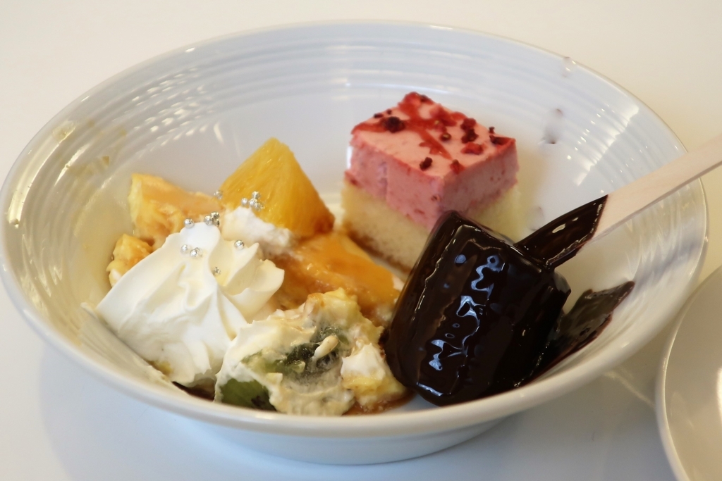 アパホテル東京潮見駅前のランチバイキング