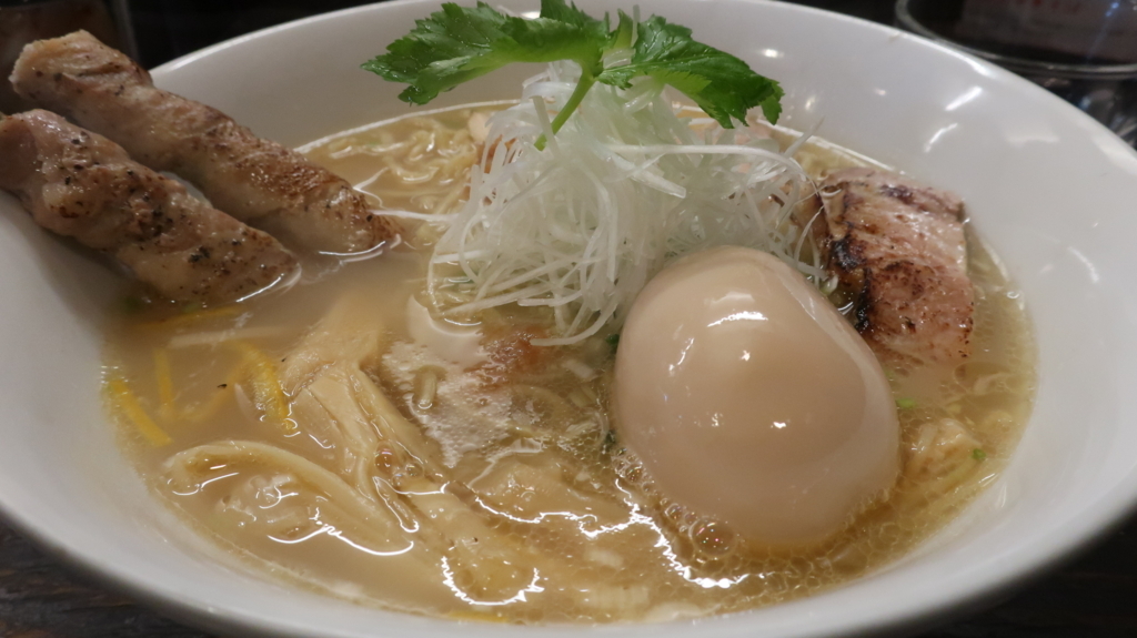 f:id:travel_jarna:20180419191238j:plain