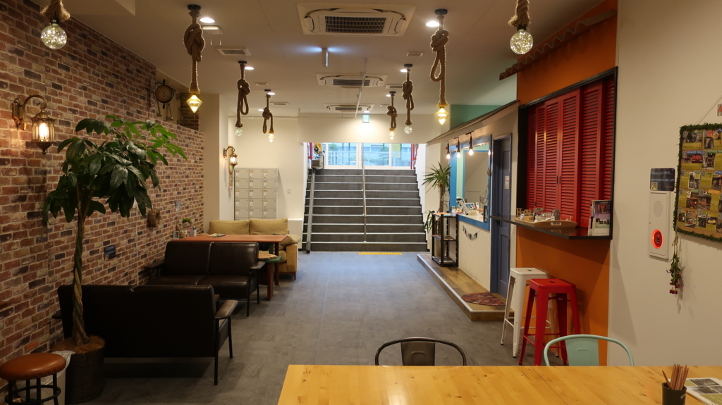 f:id:travel_jarna:20180513123549j:plain