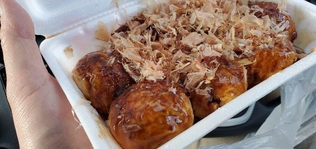 たまごやさんちのたこ焼き は淡路島b級グルメの代表格 年末年始淡路島 小豆島旅行記 旅人サイファのお出かけブログ たまごやさんちのたこ焼き は淡路島b級グルメの代表格 年末年始淡路島 小豆島旅行記 旅人サイファのお出かけブログ