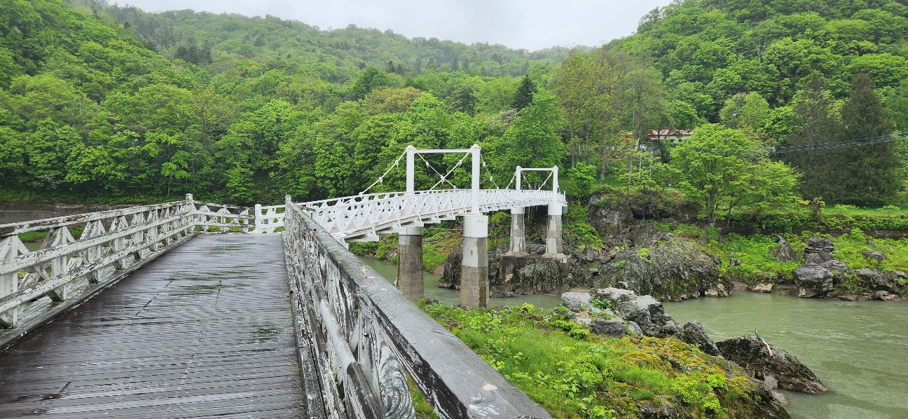 北海道】水深70m！『神居古潭』は石狩川の難所！ - 旅人サイファの