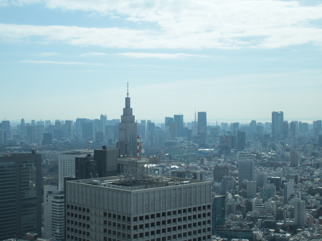 東京都庁展望台 北展望室と南展望室は何が違うの 何時に行くといいの Hacking Life Travel Tech Anything 東京都庁展望台 北展望室と南展望室は何が違うの 何時に行くといいの Hacking Life Travel Tech Anything