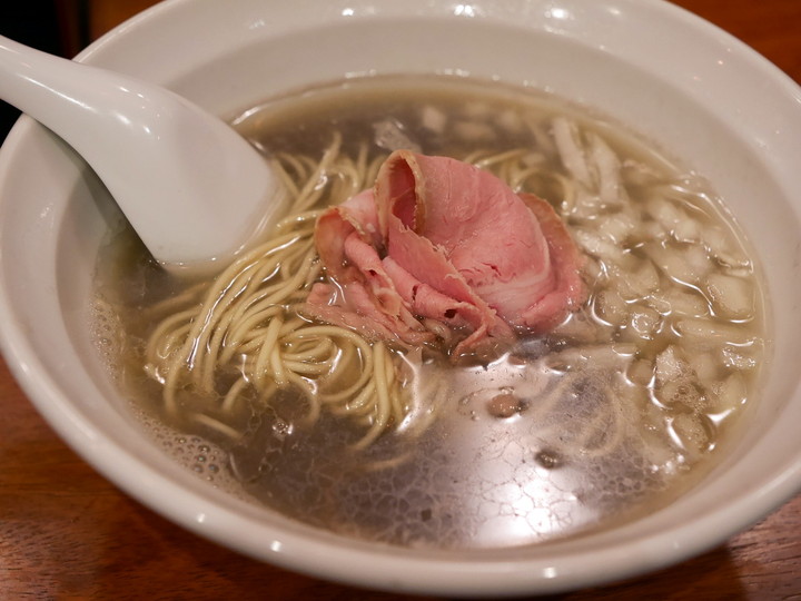 アソビル「横濱丿貫（へちかん）」煮干し蕎麦