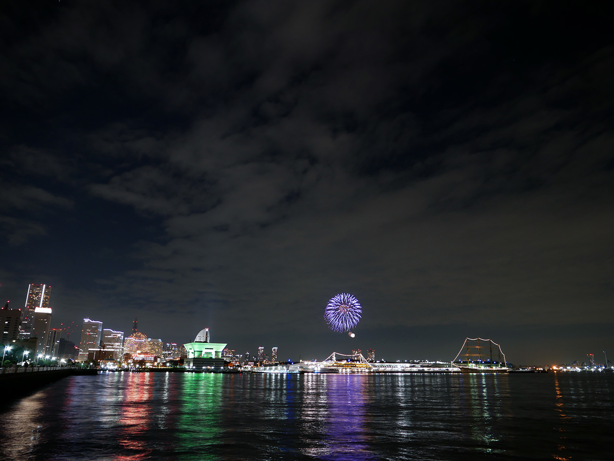 横浜港 ベイエリア 冬の花火2021年