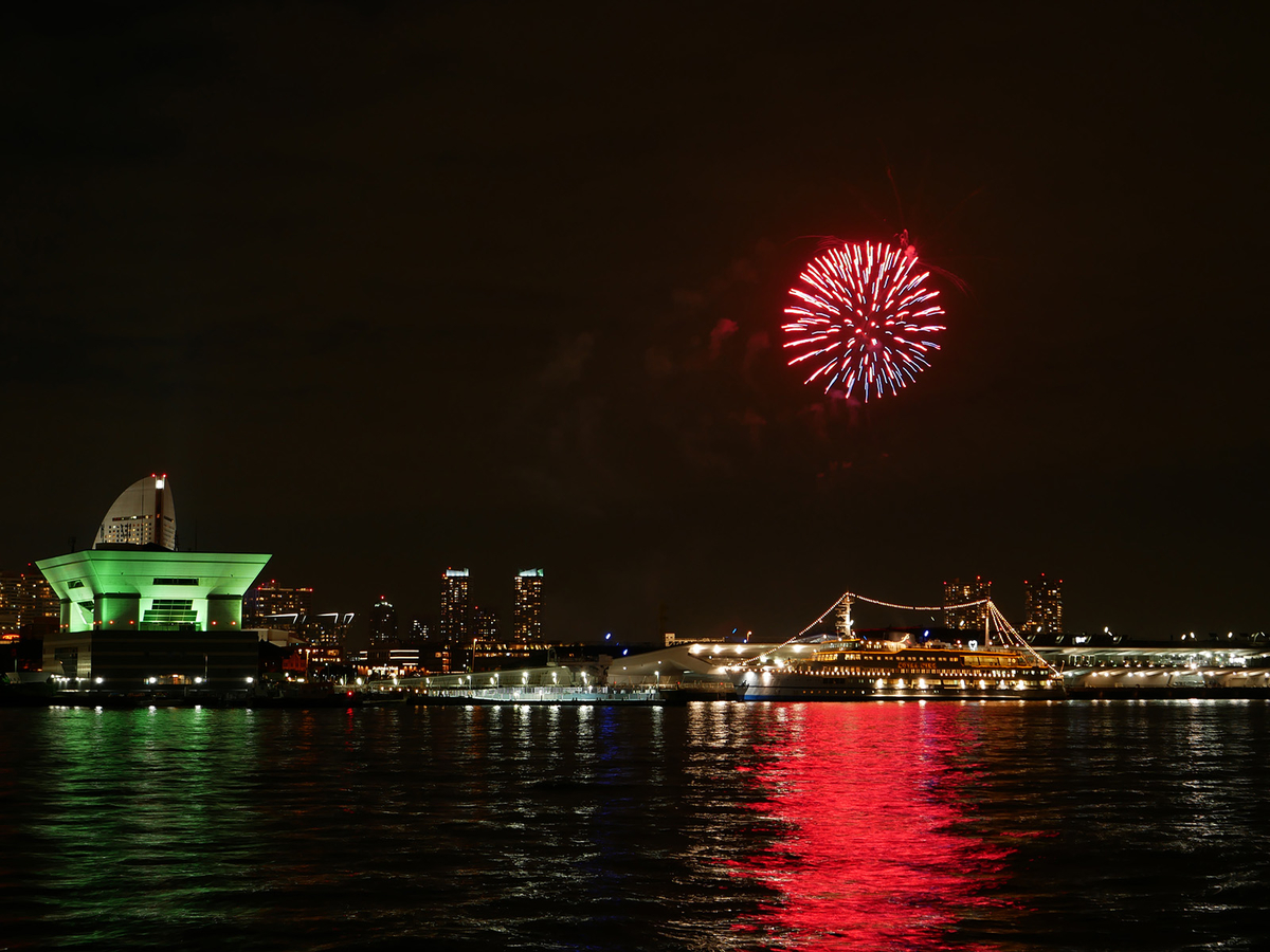 横浜港 ベイエリア 冬の花火2021年