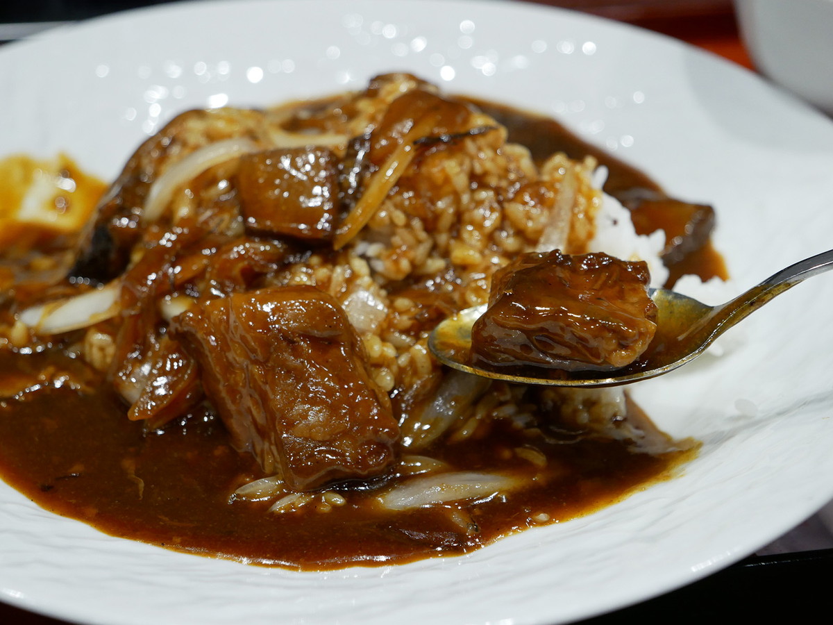 保昌「牛バラ肉カレーご飯」