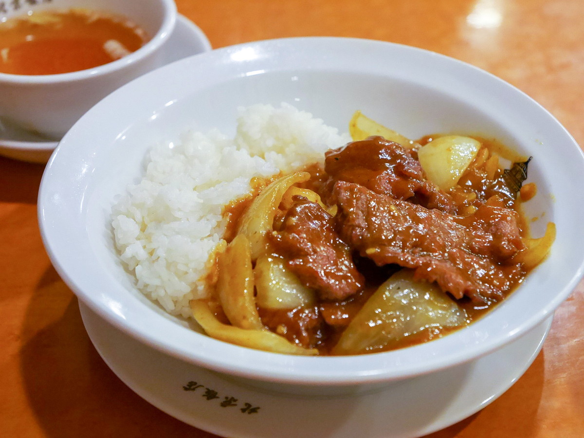 牛ヒレ肉の中華カレーライス（1650円）