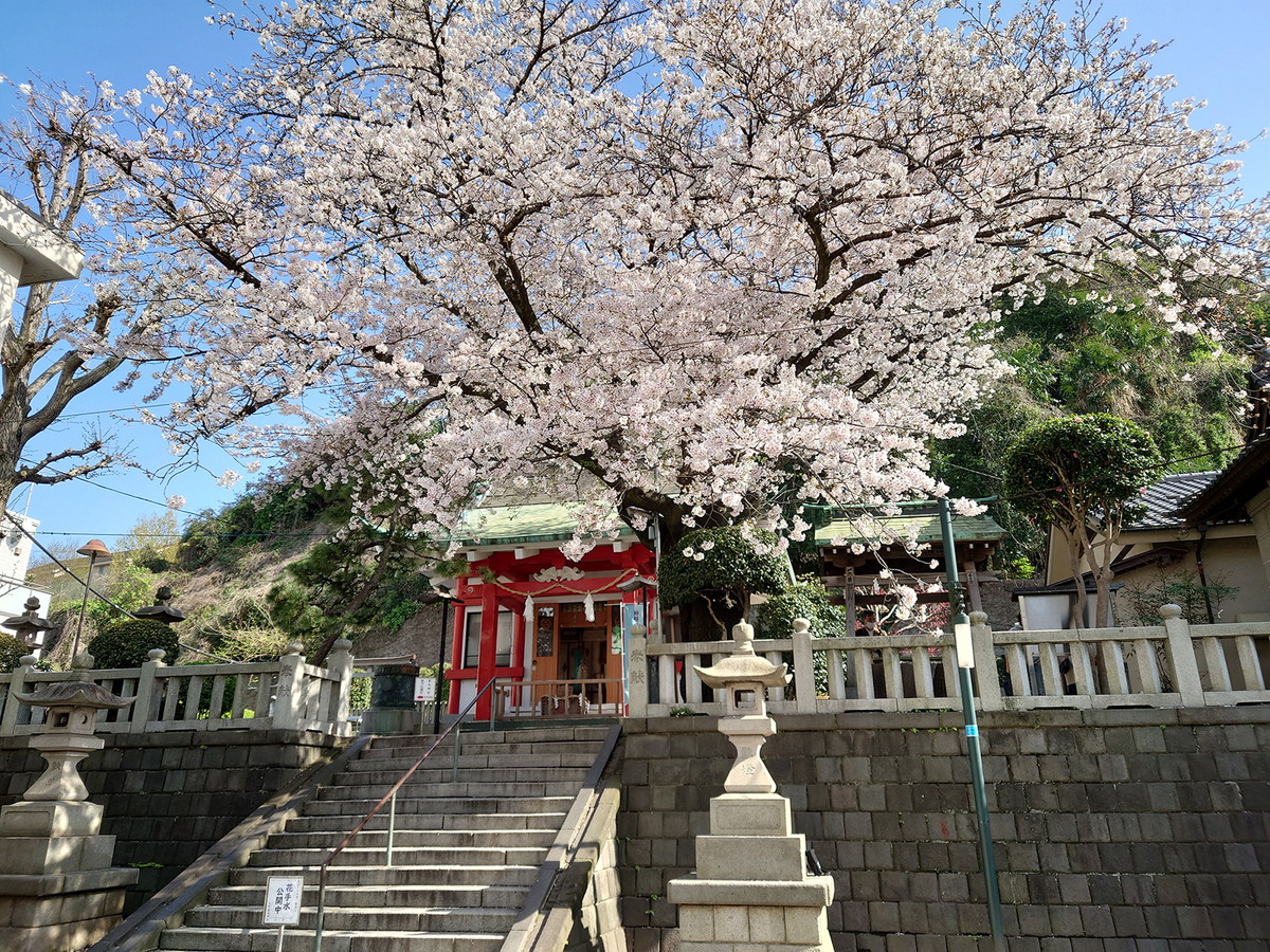 元町・厳島神社