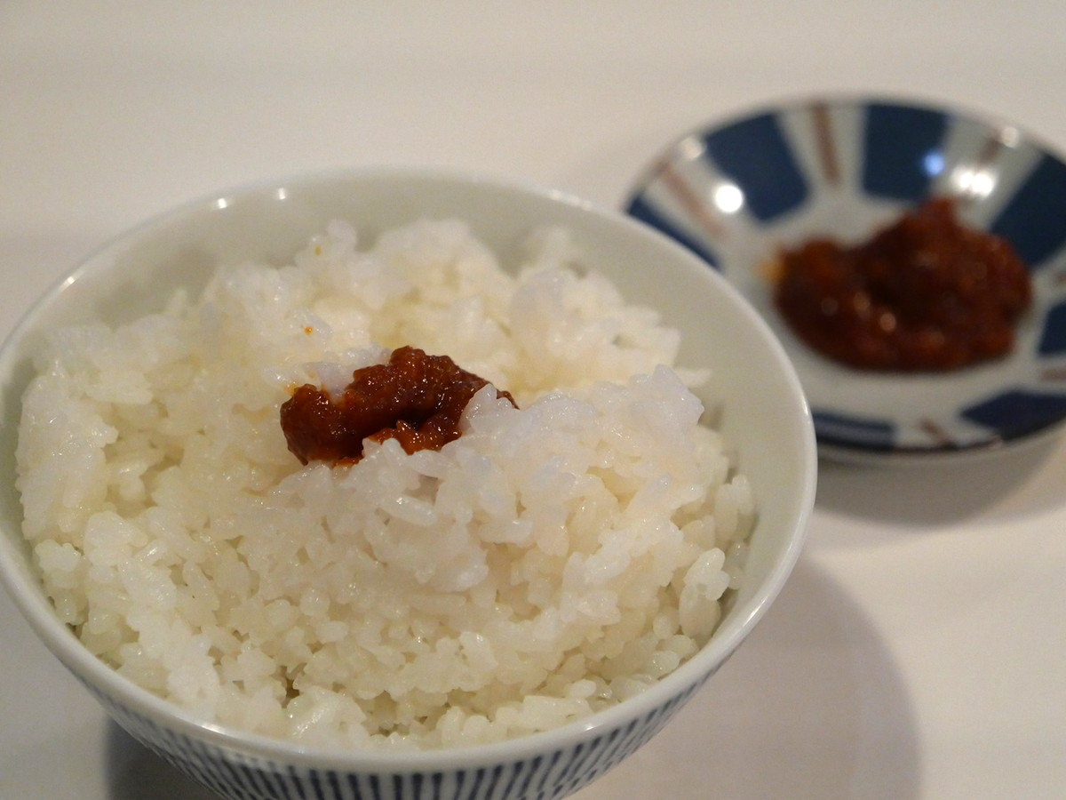 ごはん（200円）、魁獣みそ（50円）