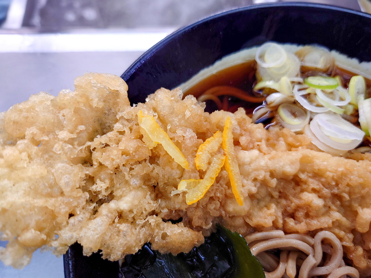 日栄軒「穴子天そば」