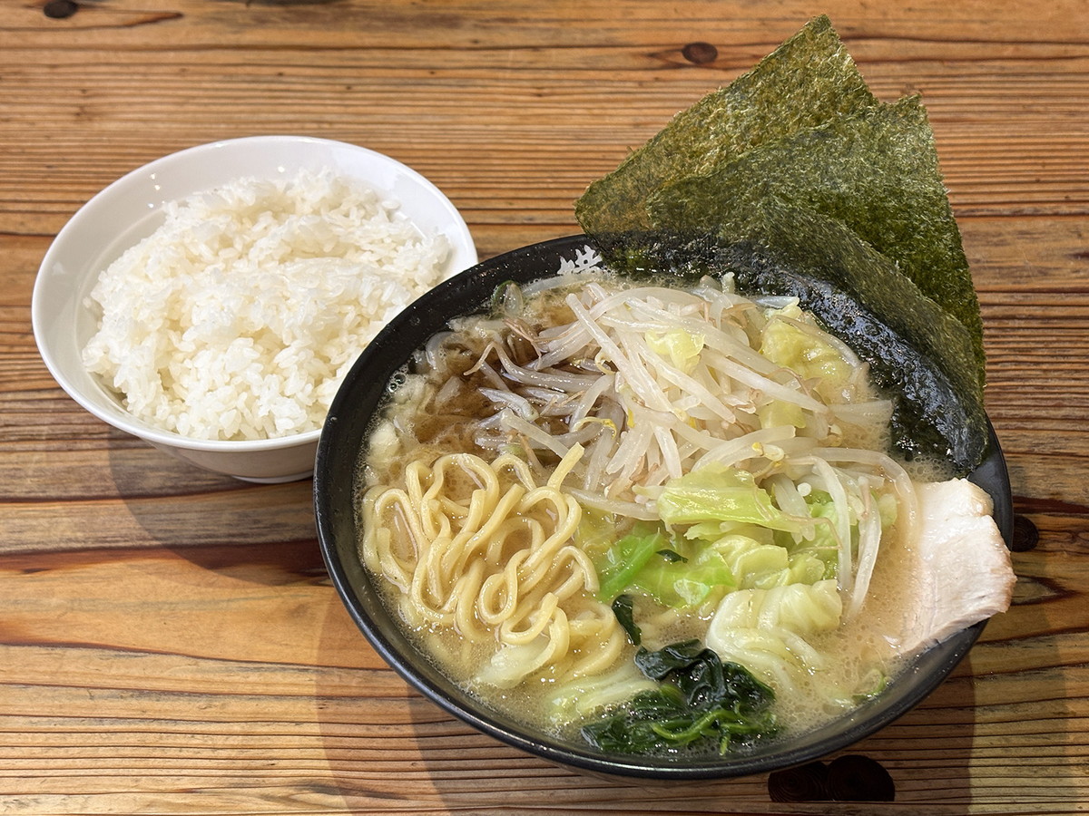 ライス（税込150円）は欠かせない！