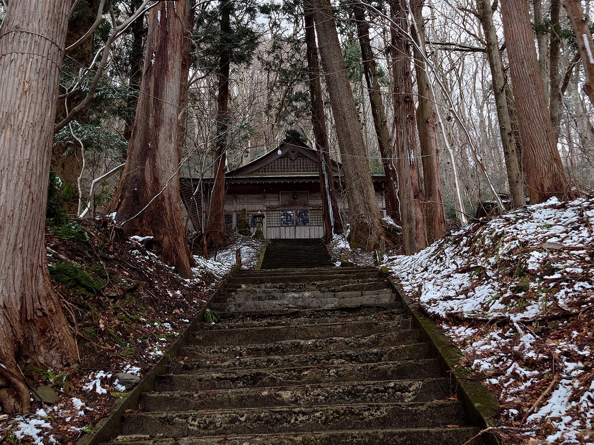 羽黒山湯上神社本殿