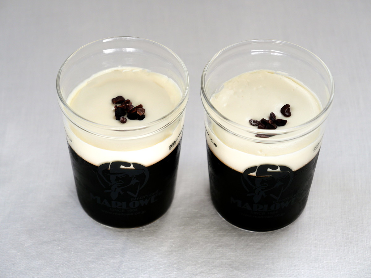 マーロウのプリンのビーカーにコーヒーゼリーが入っている!?