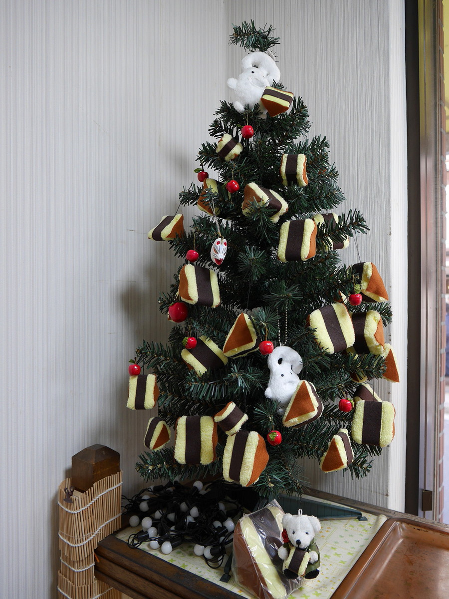 シベリアが飾ってあるクリスマスツリーもかわいい！