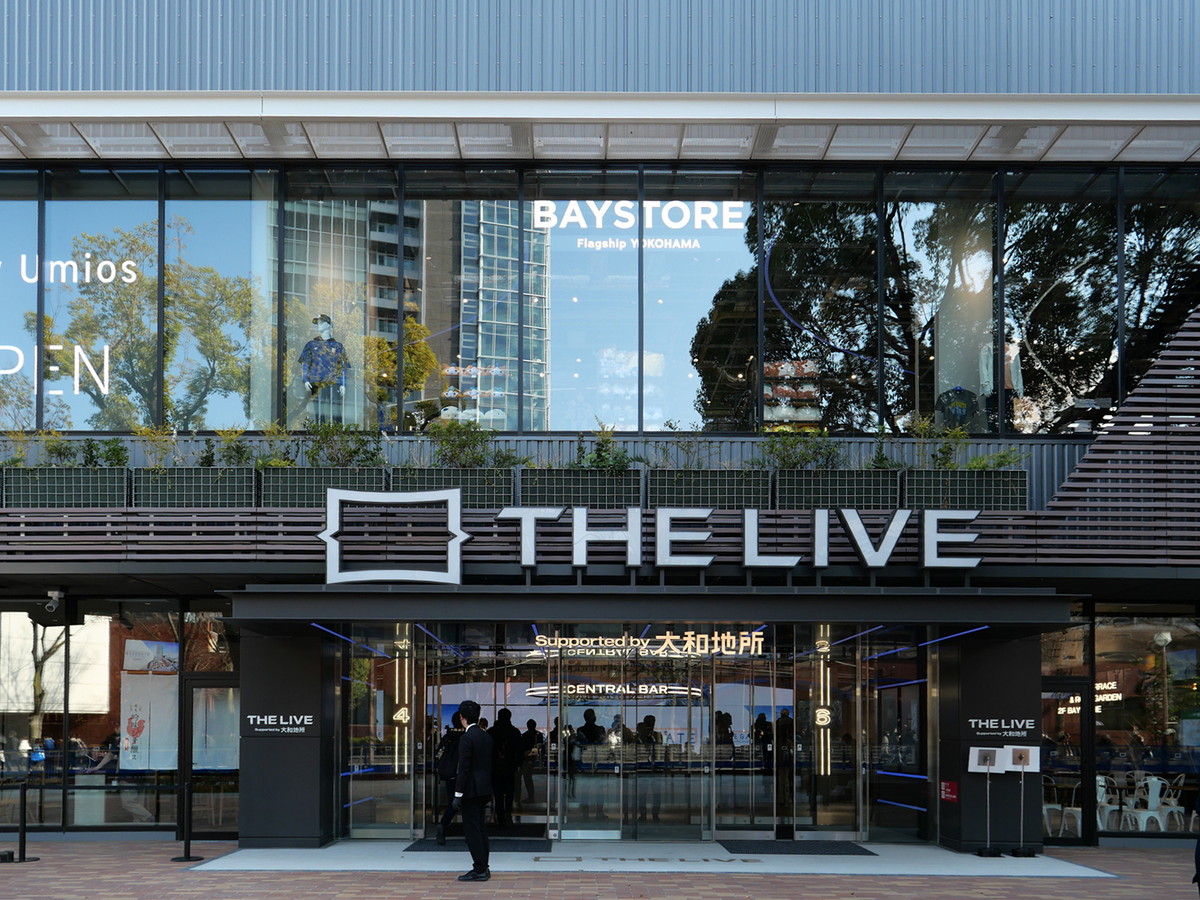 「THE LIVE supported by 大和地所」正面エントランス
