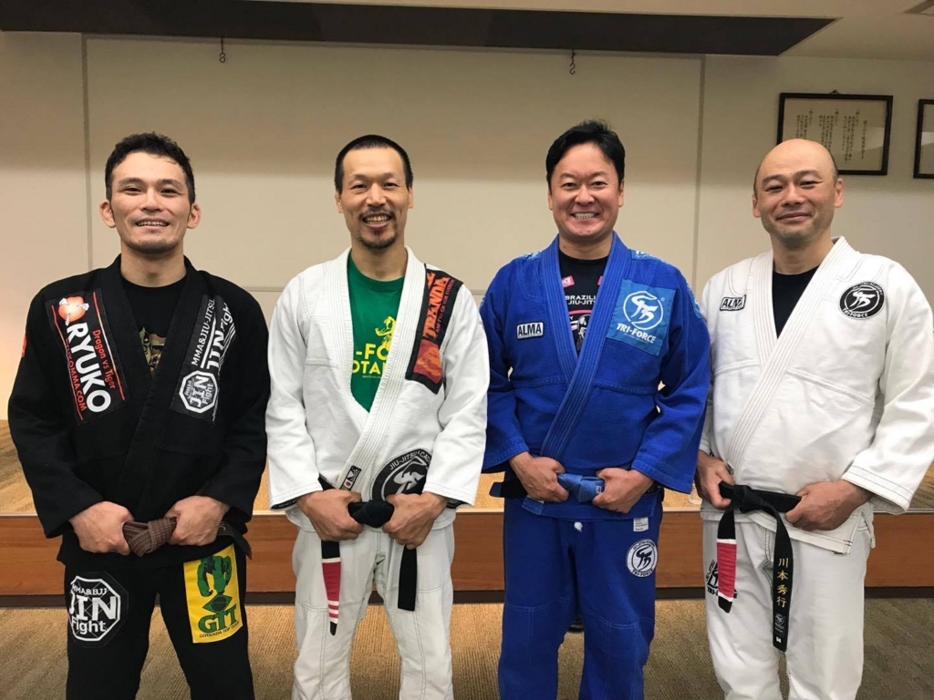 f:id:triforceyokohama:20170930221050j:plain f:id:triforceyokohama:20170930221050j:plain