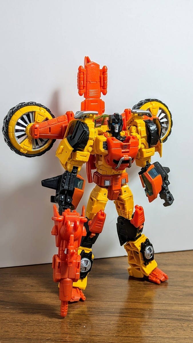 Amazon.co.jp: トランスフォーマー TFジェネレーションズ TG-29