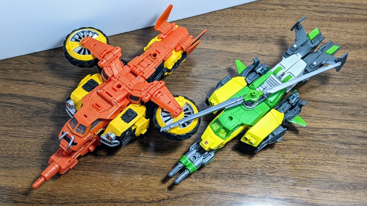 トランスフォーマー ジェネレーションズ TG-29 サンドストーム