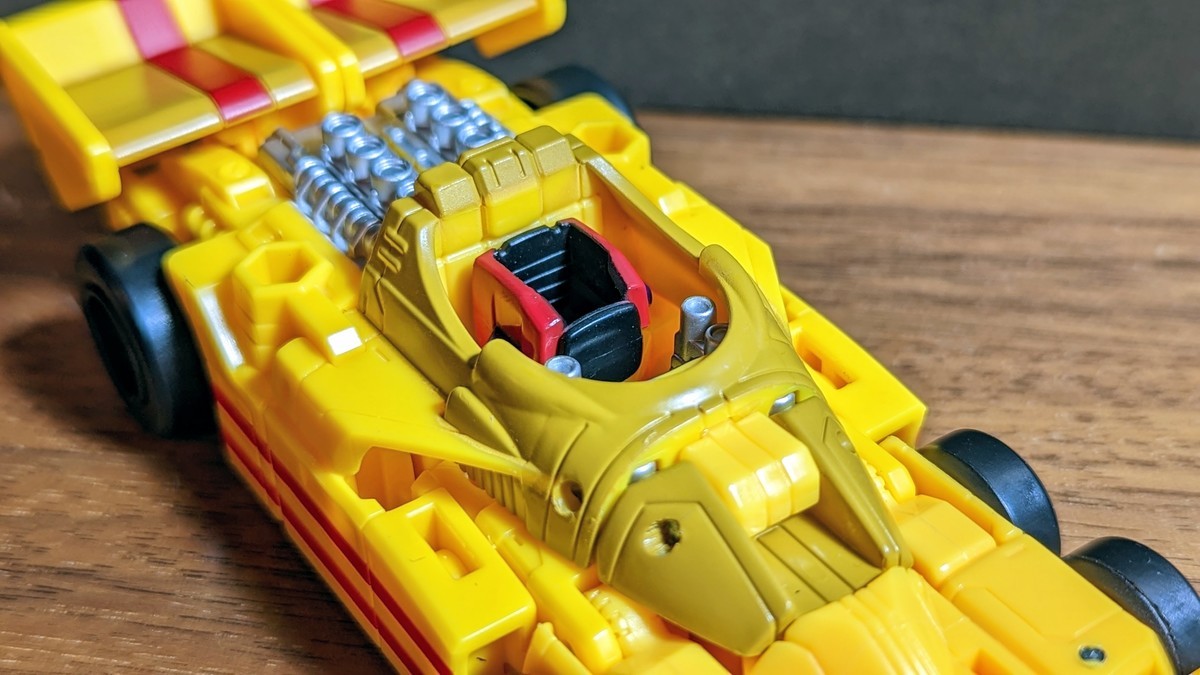 トランスフォーマー レガシー TL-02 ドラッグストリップ (2022) - 変圧 