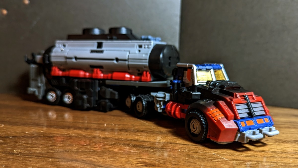 MAKETOYS MT-05 BATTLE SENTINEL (2016) - 変圧器たち