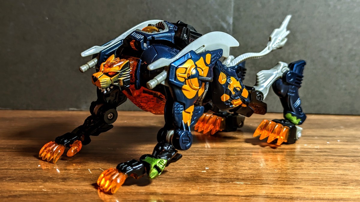 トランスフォーマー　ビーストマシーンズ　CHEETOR Amazon.com: Transformers Studio Series Voyager 98 Rise of