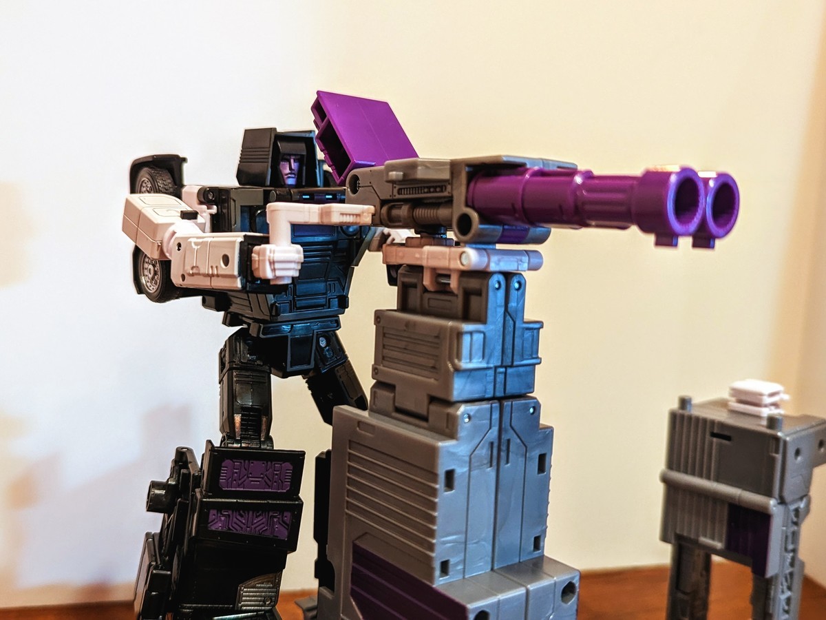 トランスフォーマーレガシー TL-13 モーターマスター - 変圧器たち