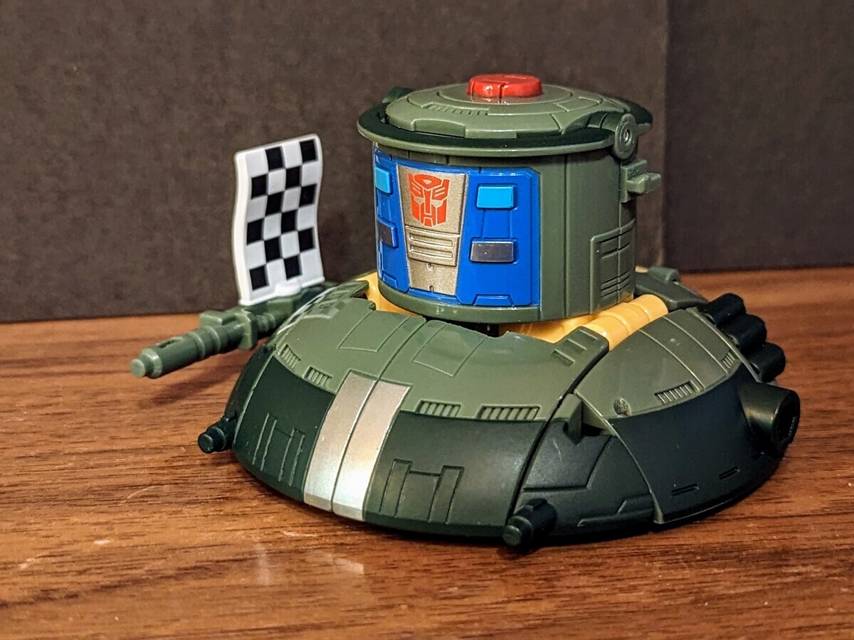 新品未開封 トランスフォーマー レガシーユナイテッド オートボット コスモス トランスフォーマーレガシー TL EX-06オートボットコスモス