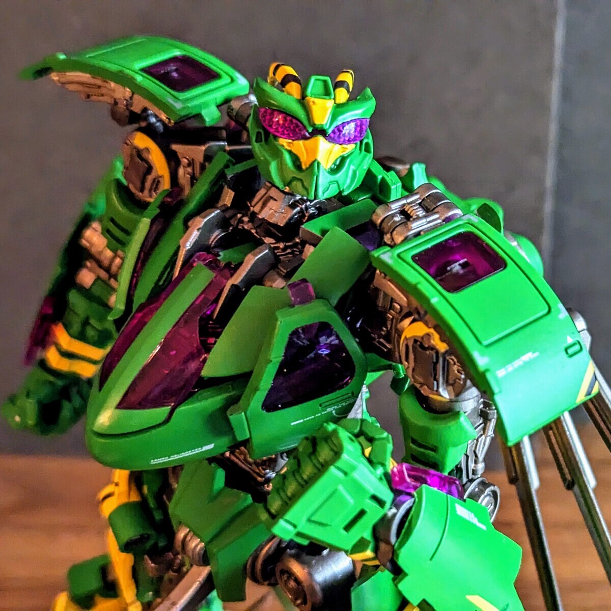 TROJAN HORSE TH-01 HURRICANE (not Waspinator) - 変圧器たち