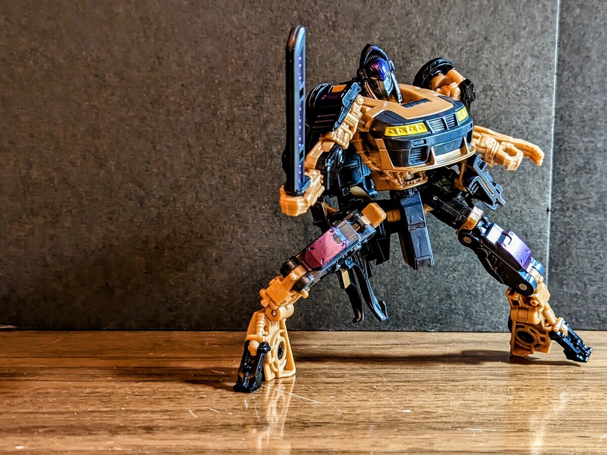 TRANSFORMERS BUZZWORTHY BUMBLEBEE JUNGLE MISSION 3-PACK NIGHTBIRD 