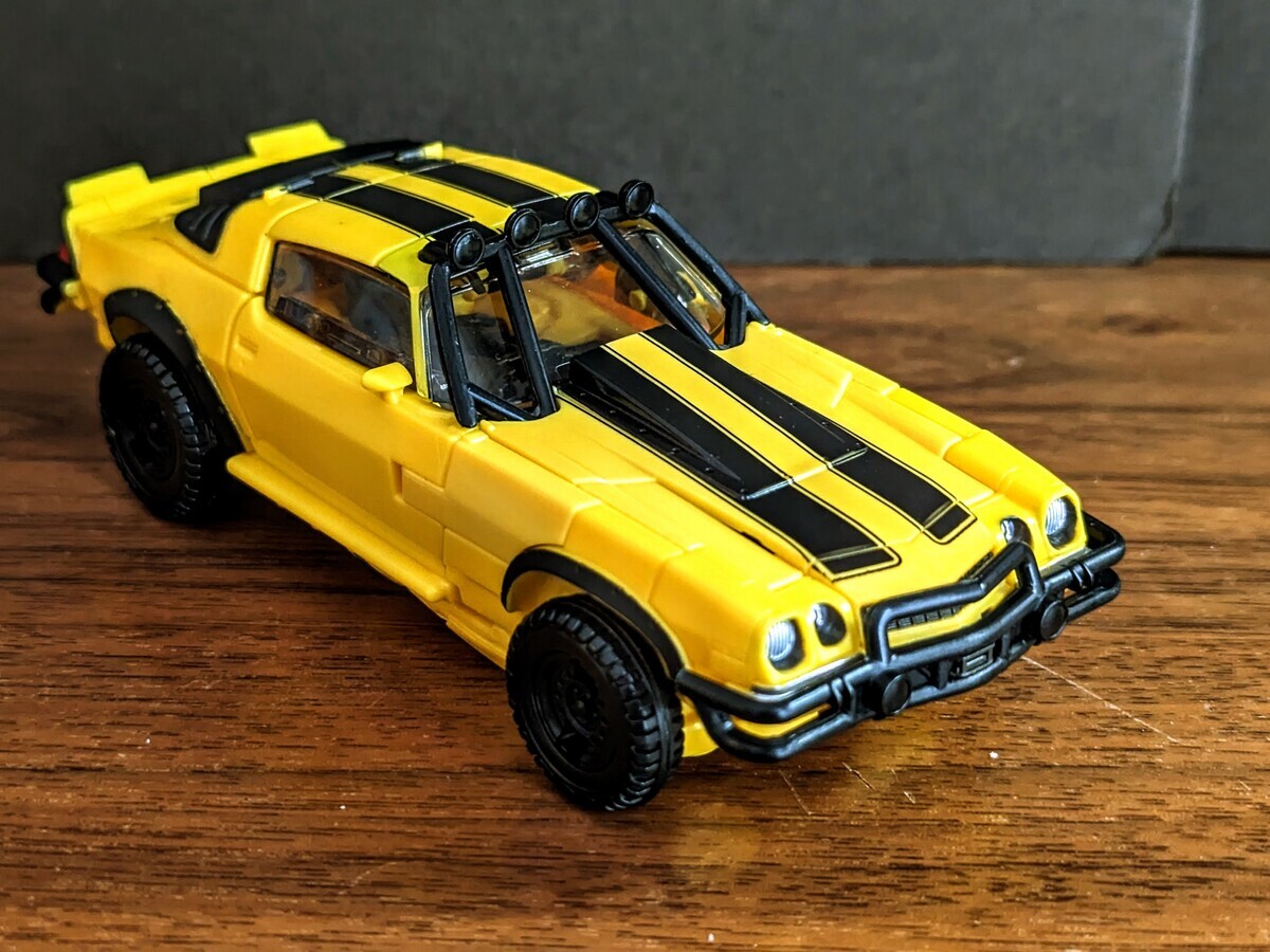 トランスフォーマー スタジオシリーズ SS-103 バンブルビー (2023