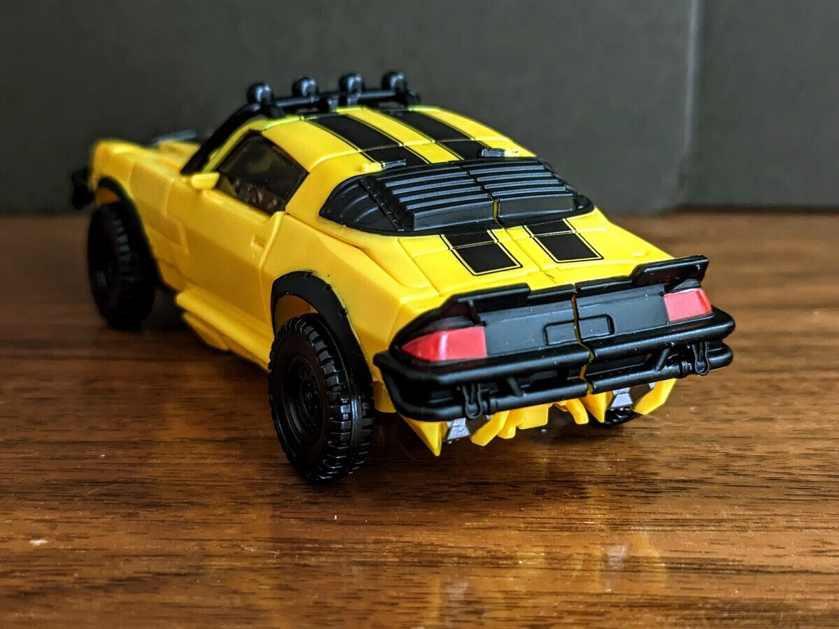 トランスフォーマー スタジオシリーズ SS-103 バンブルビー (2023